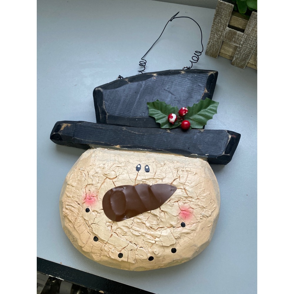 Rustic Snowman Face Wall Decor Black Hat Holly Berries Hanging‎ Sign